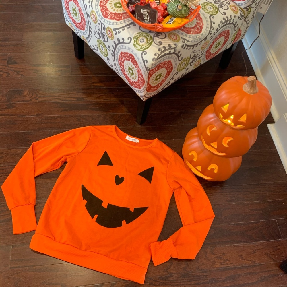 S Halloween Jack O Lantern Top - Picture 5 of 5